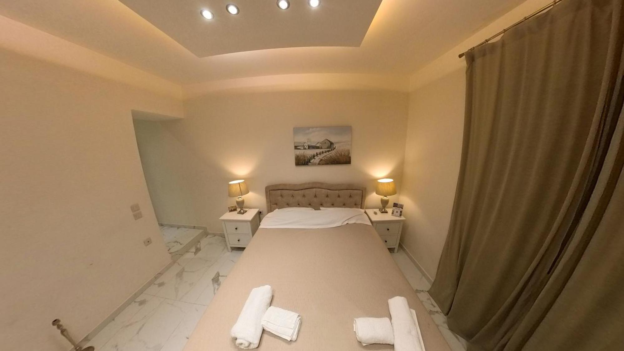 Appartement Center Historical Area Athene