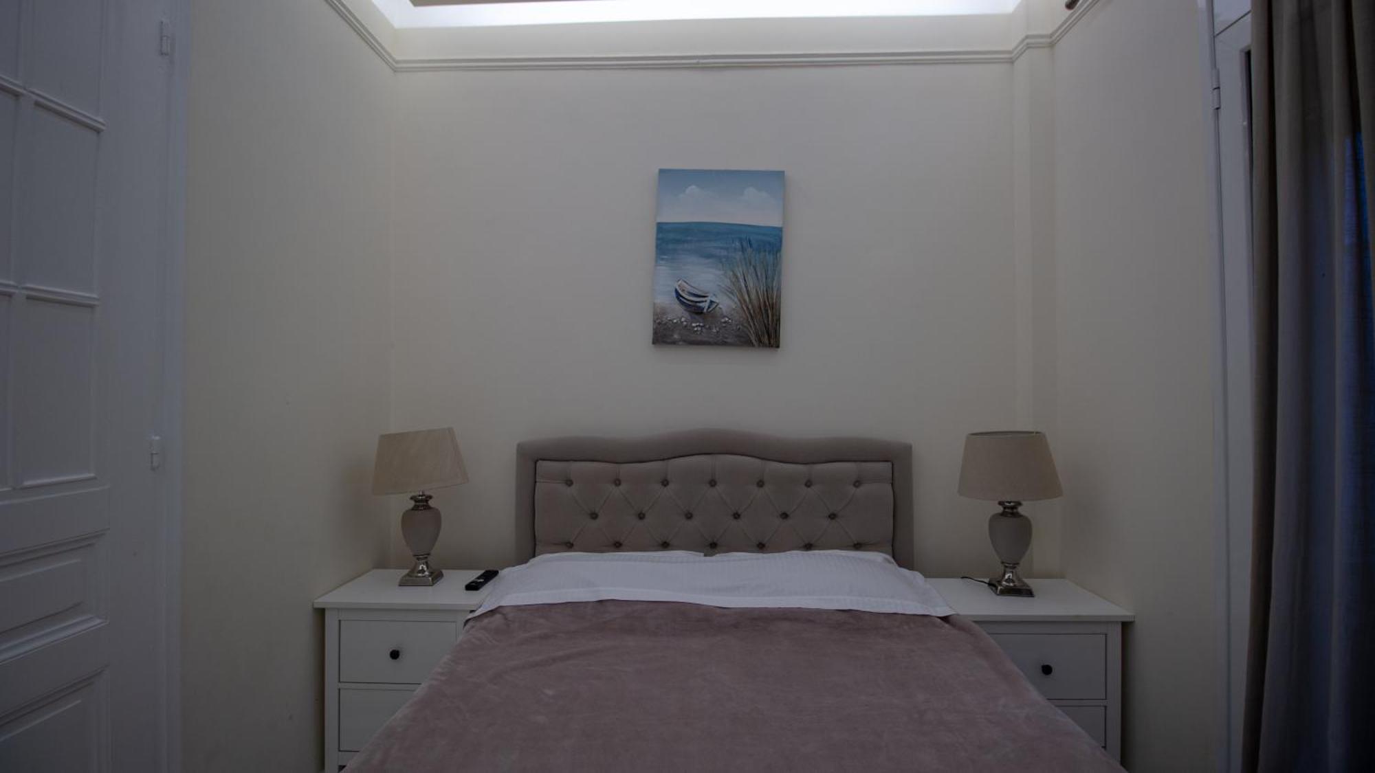 Center Historical Area Apartment *